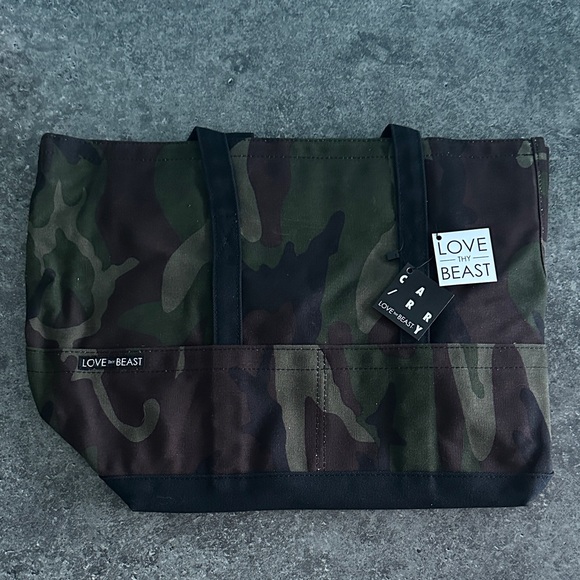 Love Thy Beast- Waxed Camouflage Canvas Pet Tote Bag - Picture 9 of 11